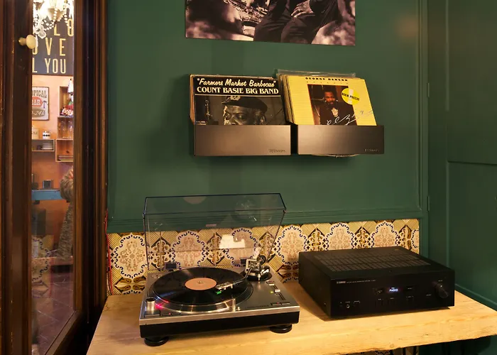 ホテル Aiguaclara ベグール